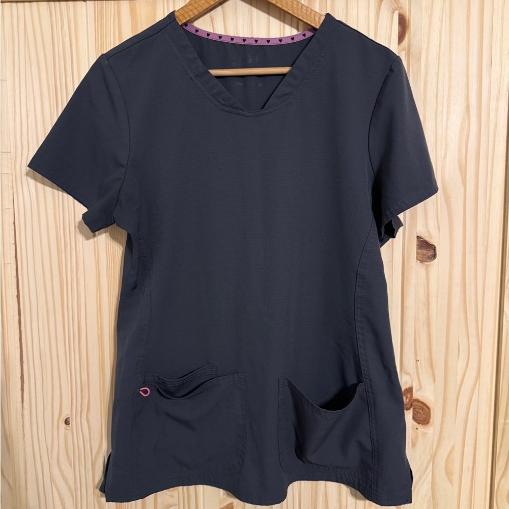 4 Women’s Scrub Tops